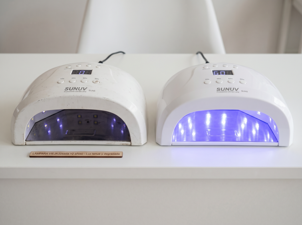 comparación lámpara led uñas gel vieja vs nueva potencia de leds